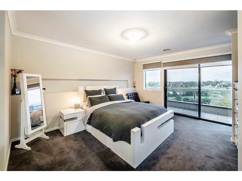 13 Olympus Crescent, Cranbourne West VIC 3977