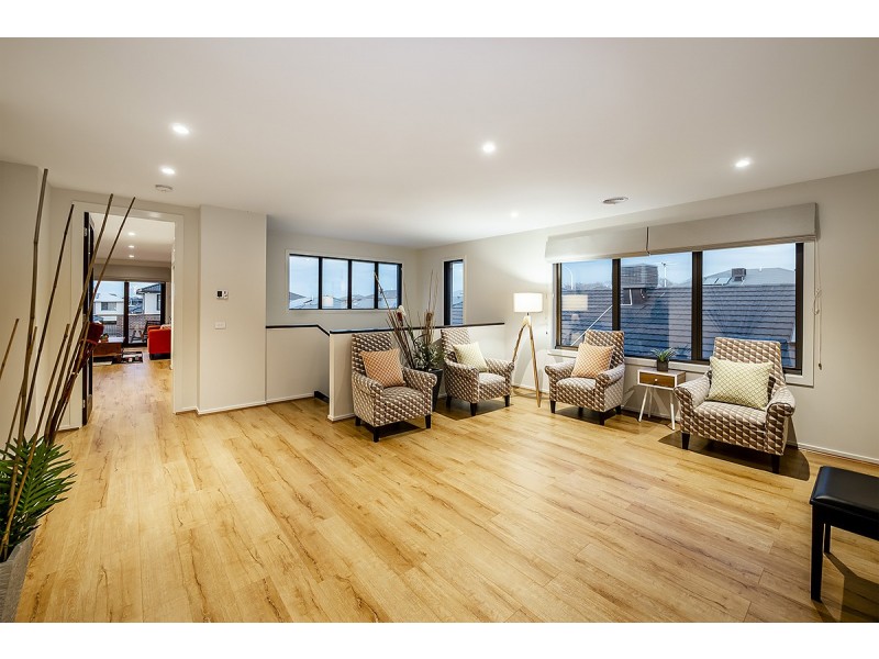 19 Hartland Drive, Cranbourne North VIC 3977