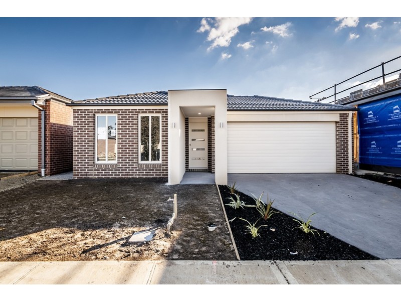 19 Tremont Street, Pakenham VIC 3810