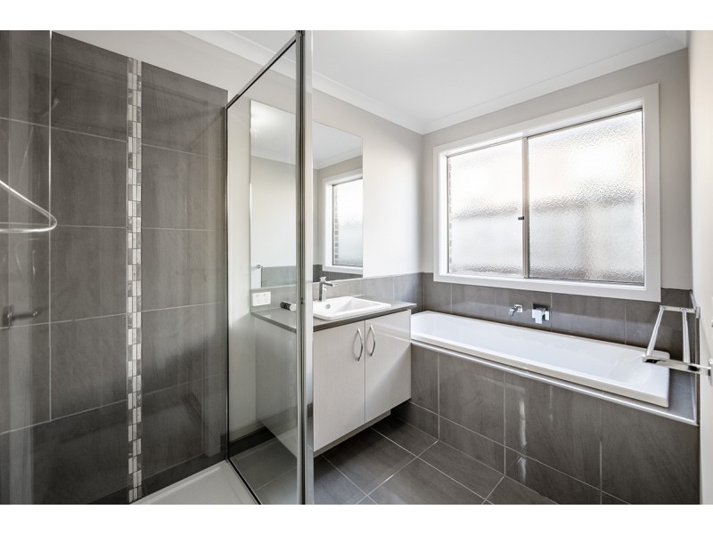 19 Tremont Street, Pakenham VIC 3810