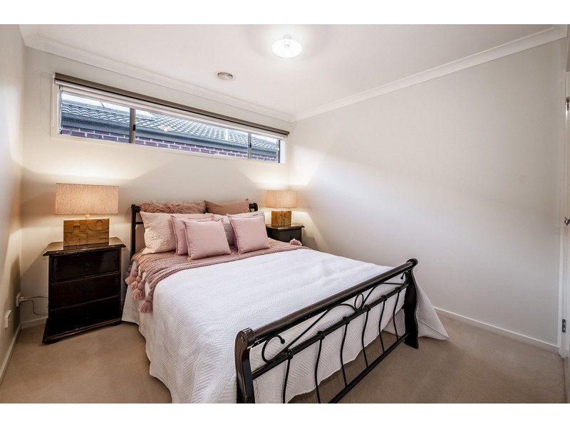 71 Brookwater Parade, Lyndhurst VIC 3975