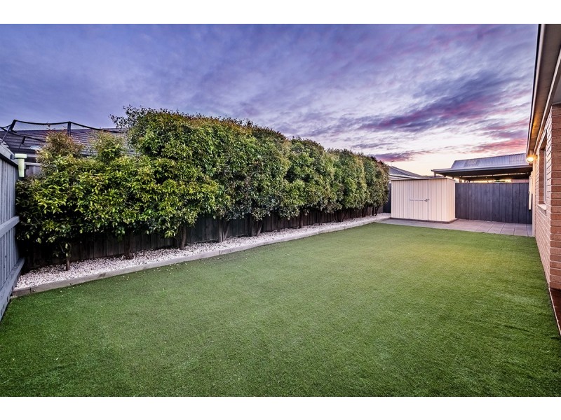 71 Brookwater Parade, Lyndhurst VIC 3975