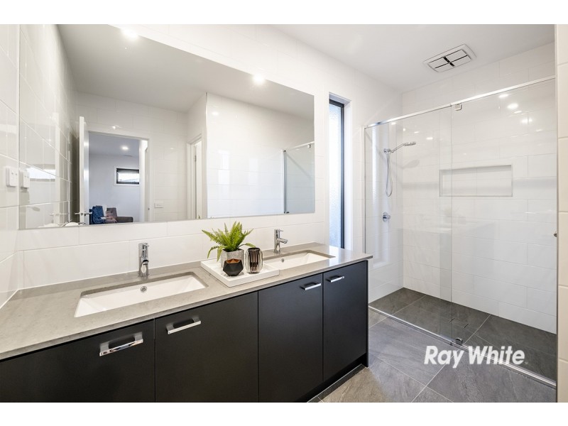 1 Lamada Street, Lyndhurst VIC 3975