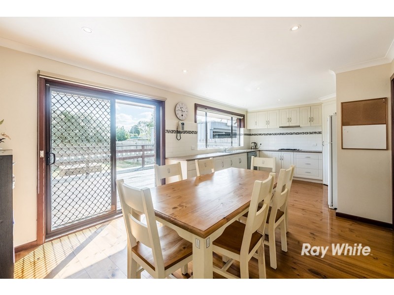 32 Roberts Road, Cranbourne VIC 3977