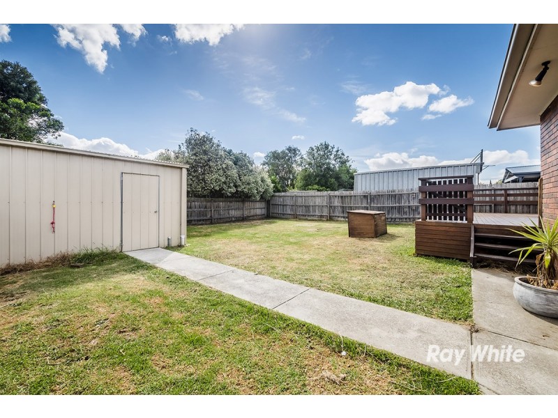 32 Roberts Road, Cranbourne VIC 3977