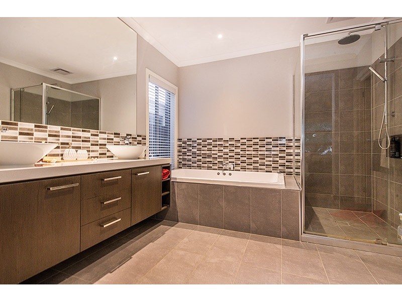 50 Pegasus Road, Cranbourne West VIC 3977