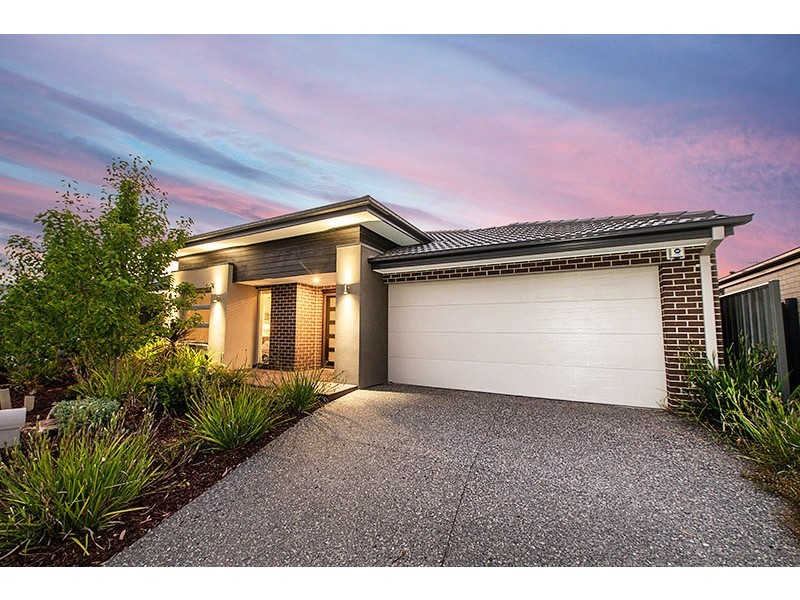 50 Pegasus Road, Cranbourne West VIC 3977