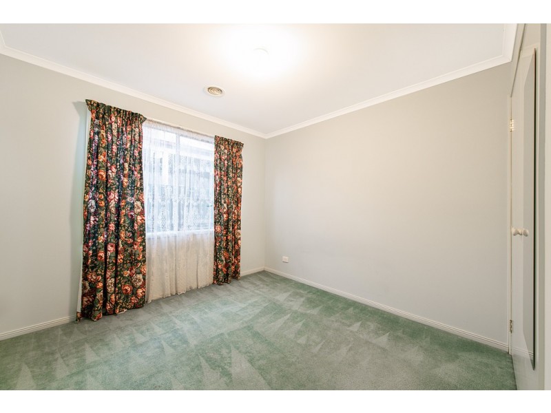 38 Banyalla Drive, Cranbourne West VIC 3977