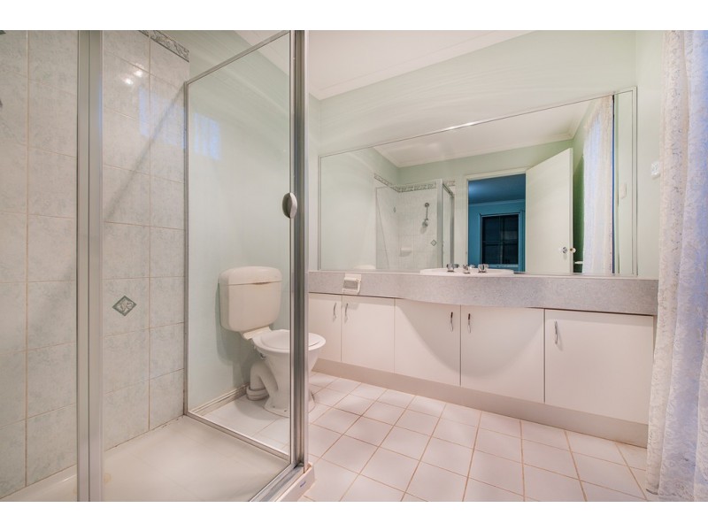 38 Banyalla Drive, Cranbourne West VIC 3977