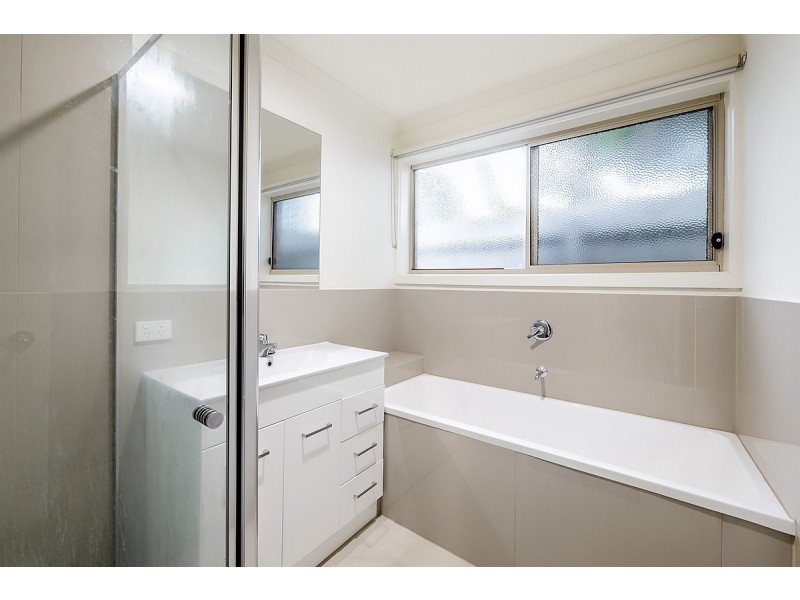 2/6 Virginia Street, Cranbourne VIC 3977