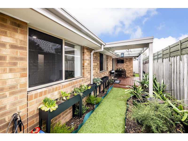 2/6 Virginia Street, Cranbourne VIC 3977