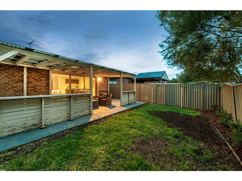 14 Tyndall Street, Cranbourne East VIC 3977