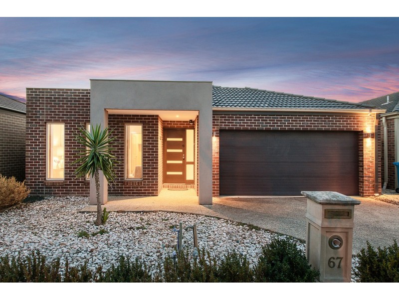 67 Bluemist Circuit, Lyndhurst VIC 3975
