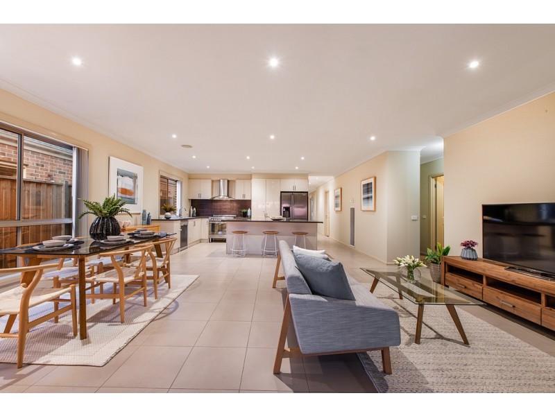 67 Bluemist Circuit, Lyndhurst VIC 3975