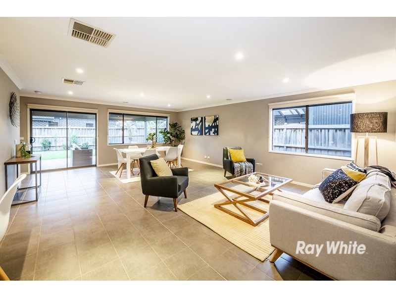 42 Freshwater Boulevard, Lyndhurst VIC 3975