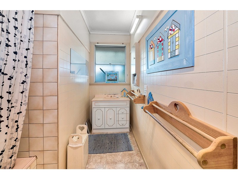39 Sylvia Street, Dandenong North VIC 3175