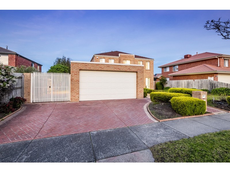 52 The Promenade, Narre Warren South VIC 3805