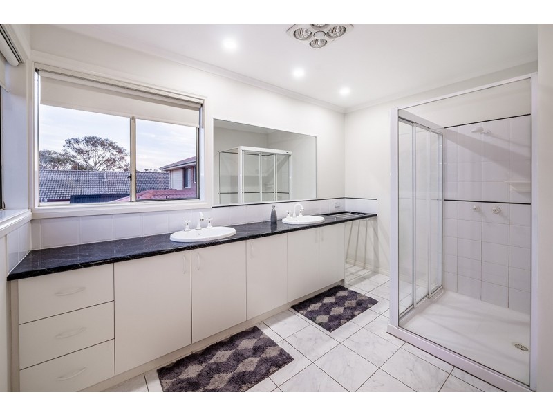 52 The Promenade, Narre Warren South VIC 3805