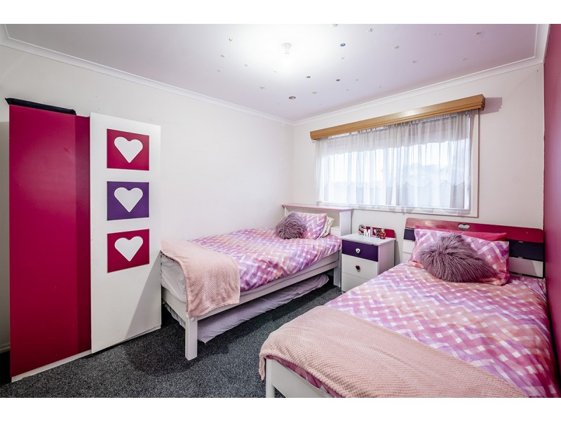 52 The Promenade, Narre Warren South VIC 3805