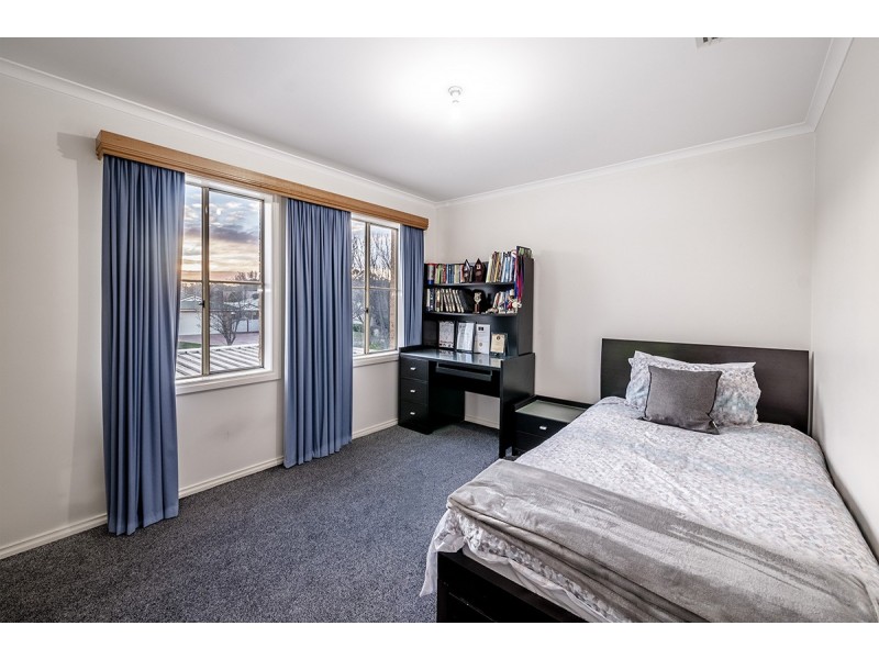 52 The Promenade, Narre Warren South VIC 3805
