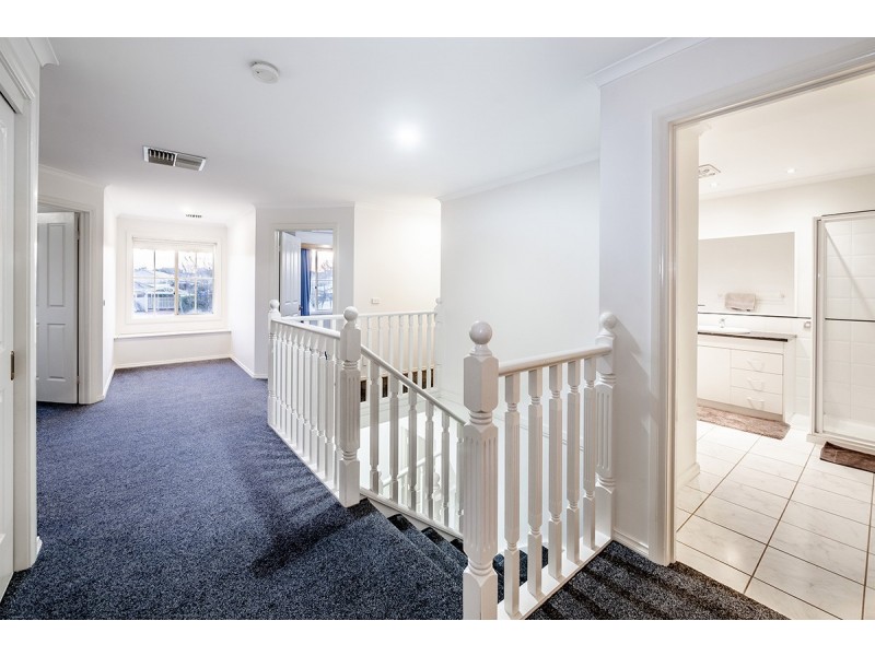 52 The Promenade, Narre Warren South VIC 3805