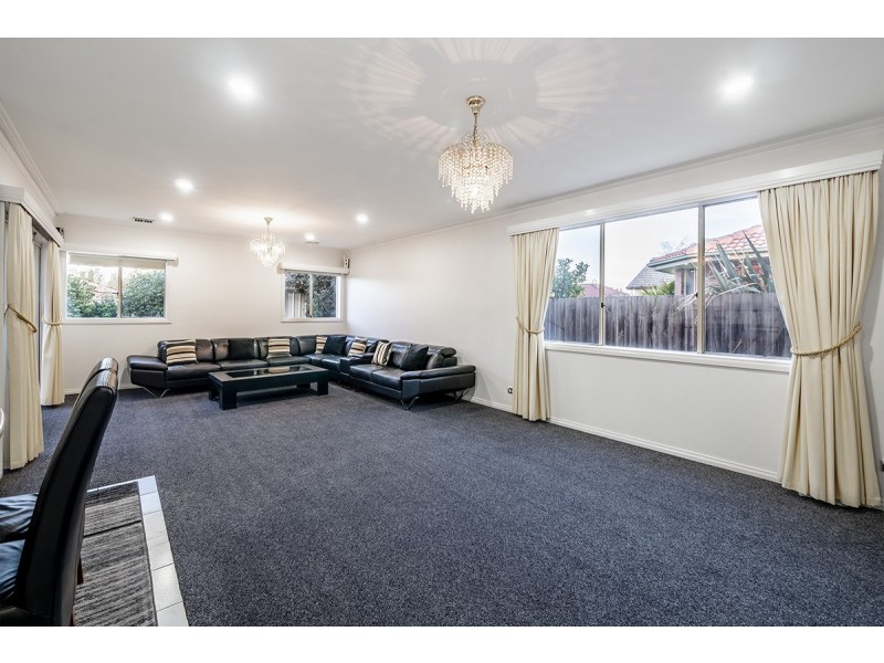 52 The Promenade, Narre Warren South VIC 3805