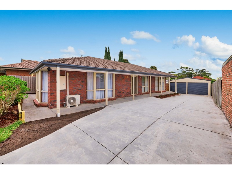 22 Waverley Park Drive, Cranbourne North VIC 3977