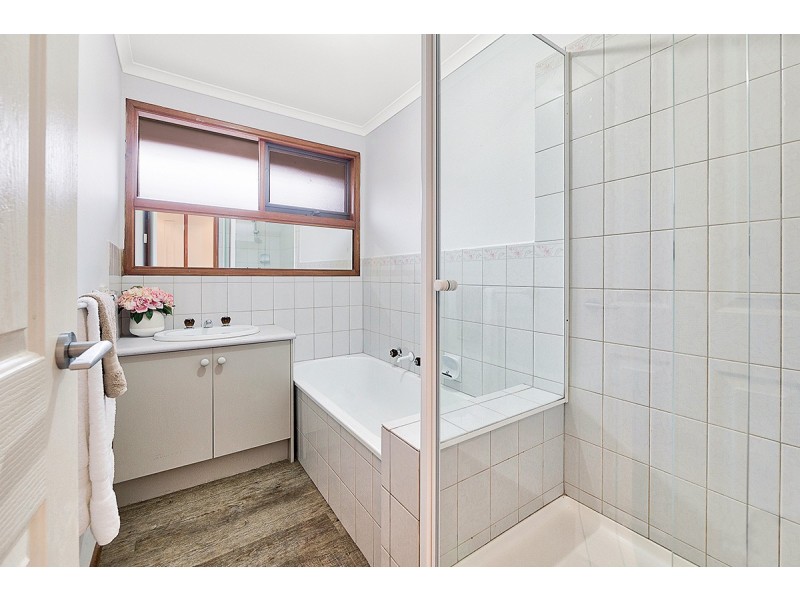 22 Waverley Park Drive, Cranbourne North VIC 3977