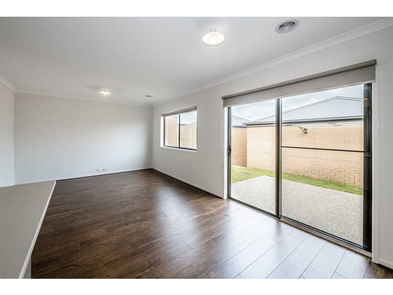 3 Supplejack Walk, Cranbourne North VIC 3977