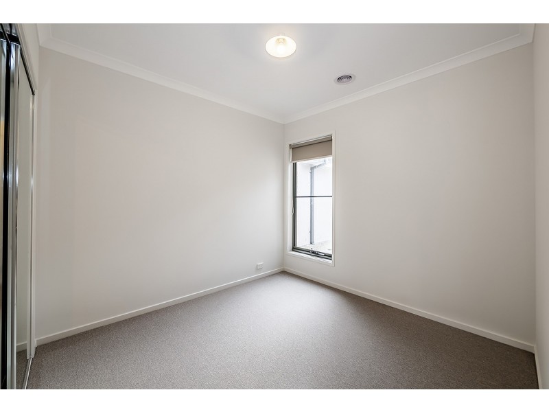 3 Supplejack Walk, Cranbourne North VIC 3977