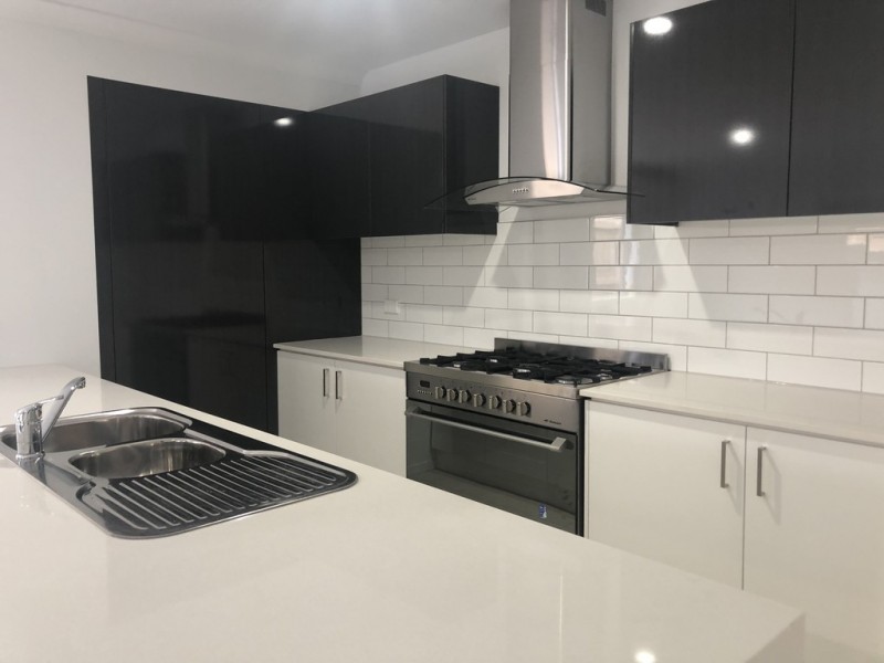 10 Janice Street, Officer VIC 3809