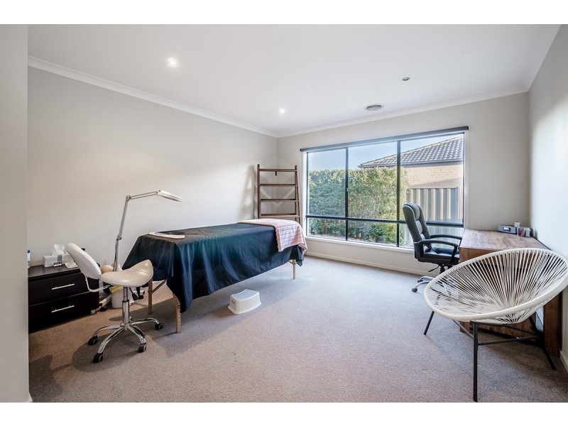 57 Stately Drive, Cranbourne East VIC 3977
