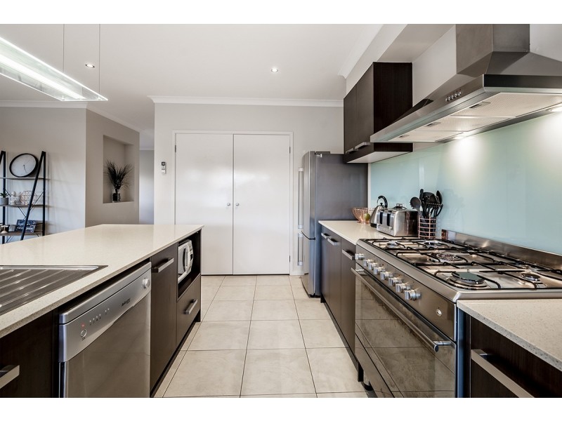 57 Stately Drive, Cranbourne East VIC 3977
