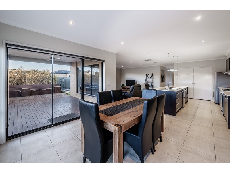 57 Stately Drive, Cranbourne East VIC 3977