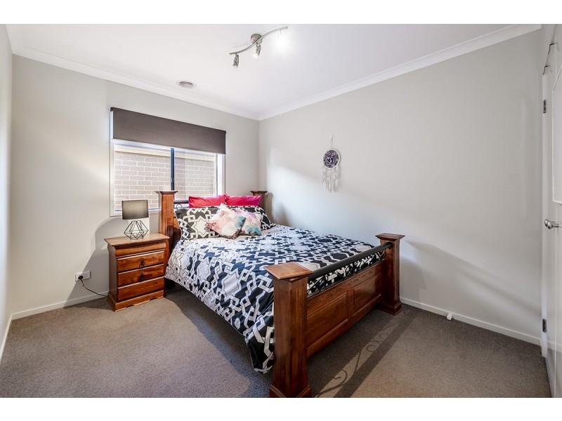 57 Stately Drive, Cranbourne East VIC 3977