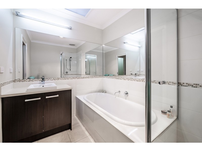 57 Stately Drive, Cranbourne East VIC 3977