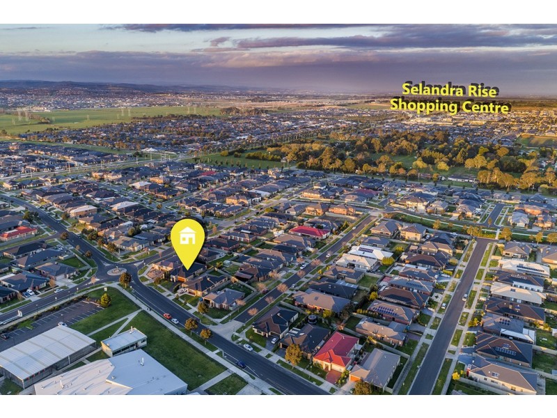 57 Stately Drive, Cranbourne East VIC 3977