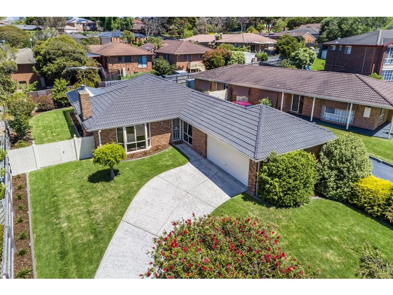 10 Denise Court, Langwarrin VIC 3910