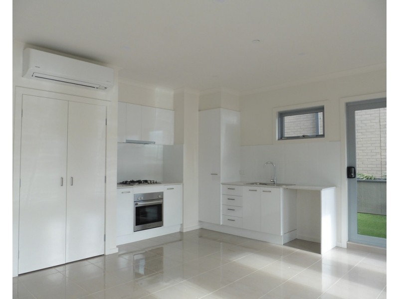 2/6-8 Podmore Street, Dandenong VIC 3175