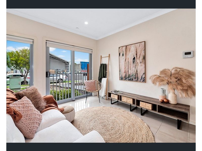 2/6-8 Podmore Street, Dandenong VIC 3175