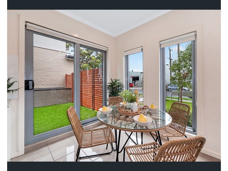2/6-8 Podmore Street, Dandenong VIC 3175