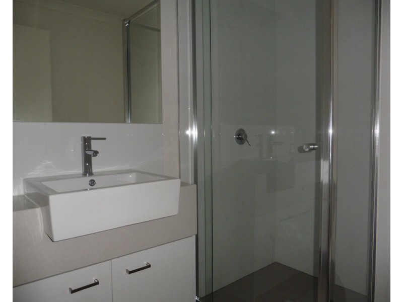 2/6-8 Podmore Street, Dandenong VIC 3175