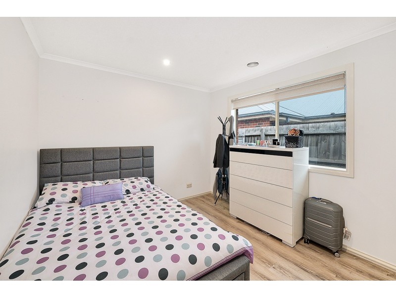 8 O’Dowd Place, Lynbrook VIC 3975