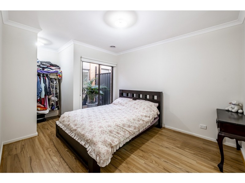 14 Pleven Rise, Clyde North VIC 3978