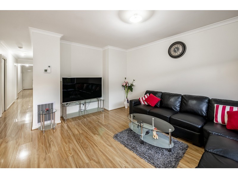 14 Pleven Rise, Clyde North VIC 3978