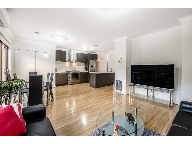 14 Pleven Rise, Clyde North VIC 3978