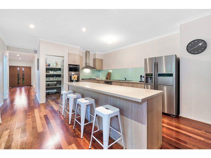 13 Carinya Court, Cranbourne North VIC 3977