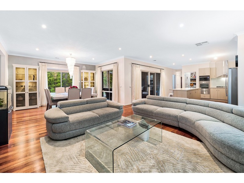 13 Carinya Court, Cranbourne North VIC 3977