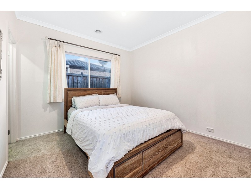 13 Carinya Court, Cranbourne North VIC 3977