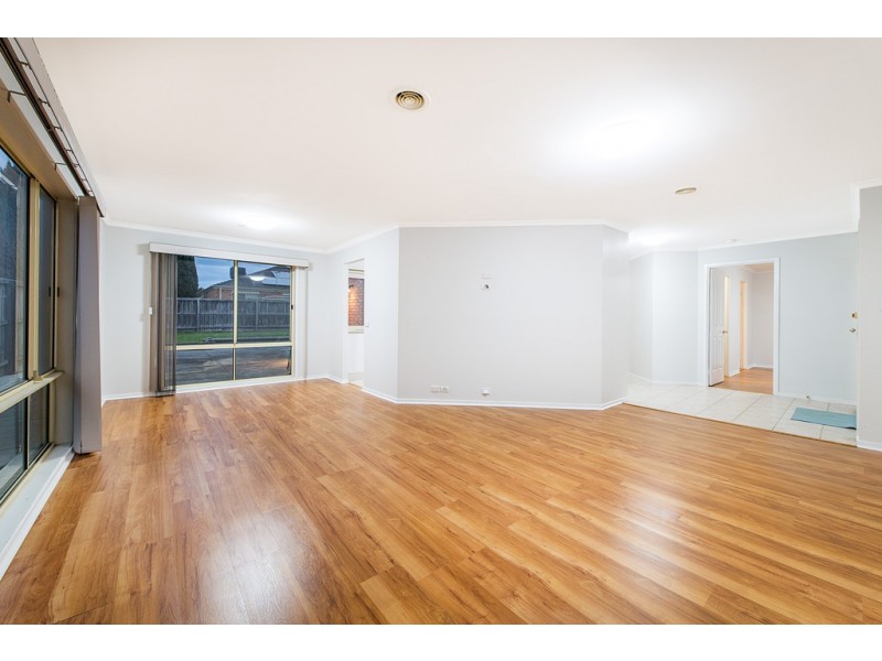 60 Kingston Avenue, Narre Warren South VIC 3805